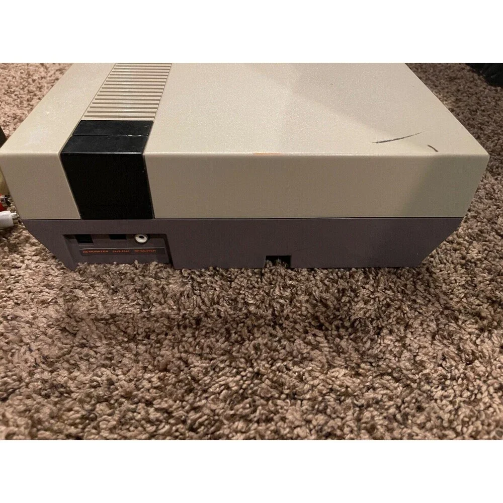 Nintendo Entertainment System (NES) Console With Wires - Tested